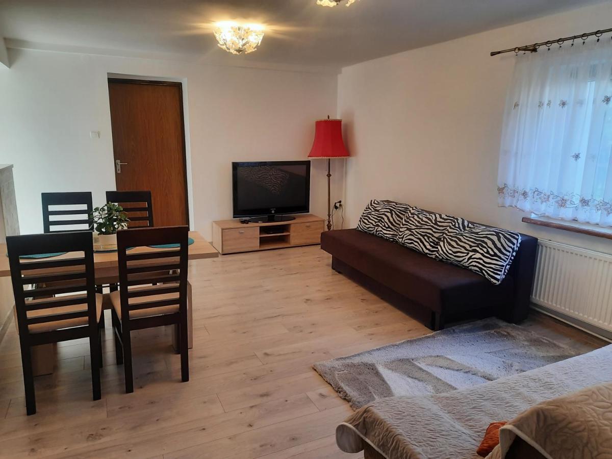 Apartament Kwiatowa ピエホビツェ エクステリア 写真